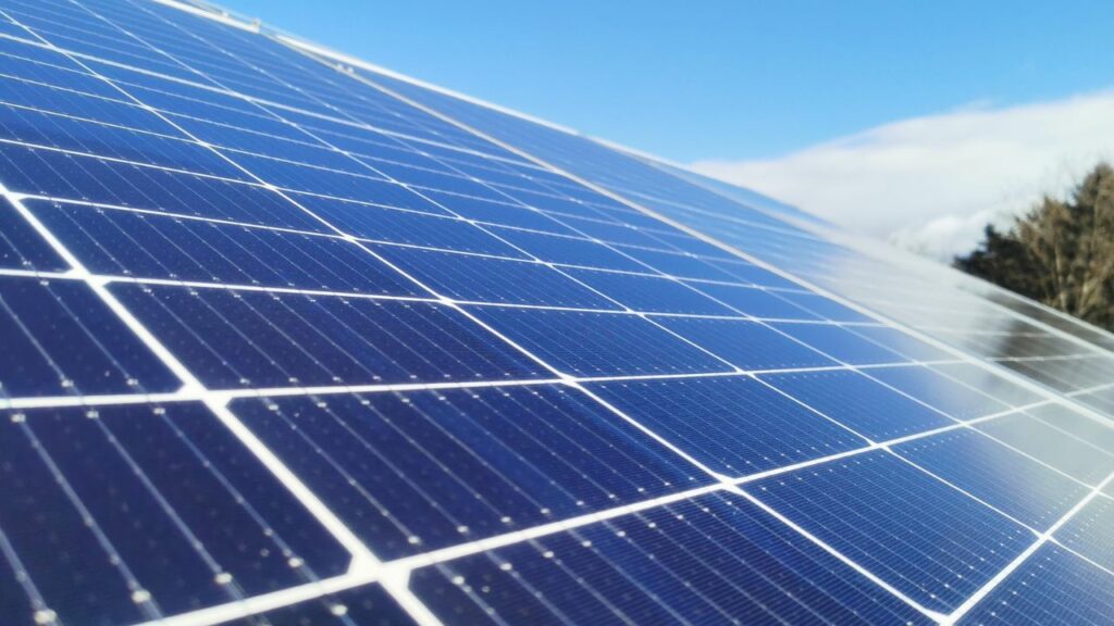 Speciální čističe fotovoltaických a solárních panelů
Ochrany fotovoltaických a solárních panelů a skleněných povrchů
Čištění fotovoltaik